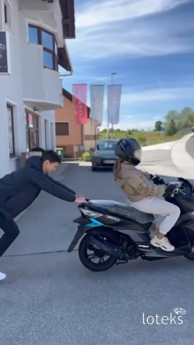 Video by Loteks Avtodeli Kolesarstvo Moto